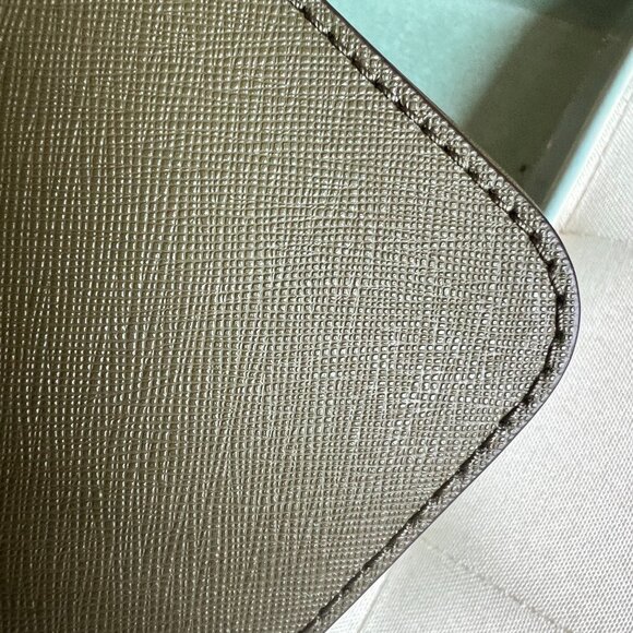 Michael Kors Jet Set Crossbody Camera Bag sz Large in "Duffle" Olive Green color - Picture 13 of 16